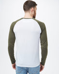 Image of product: T-shirt sans col classique à manches longues pour hommes