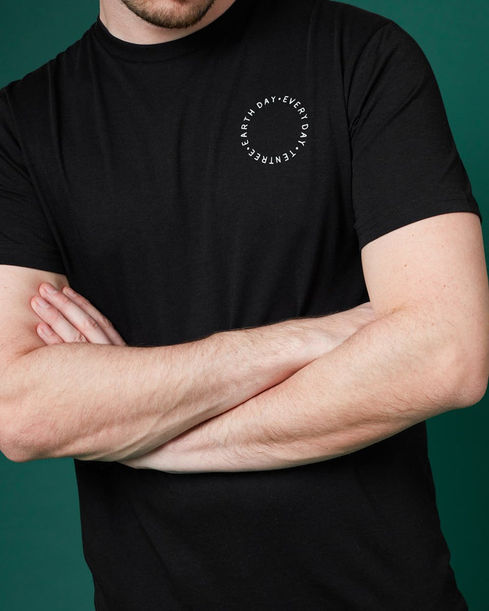 Image of product: T-shirt classique Earth Day pour hommes